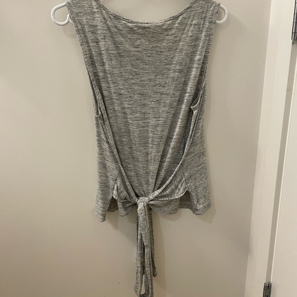 GAP tank top - Picture 1 of 3